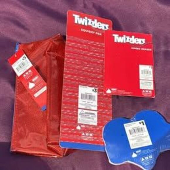 Back to school bundle- NEW TWIZZLER - Picture 2 of 2